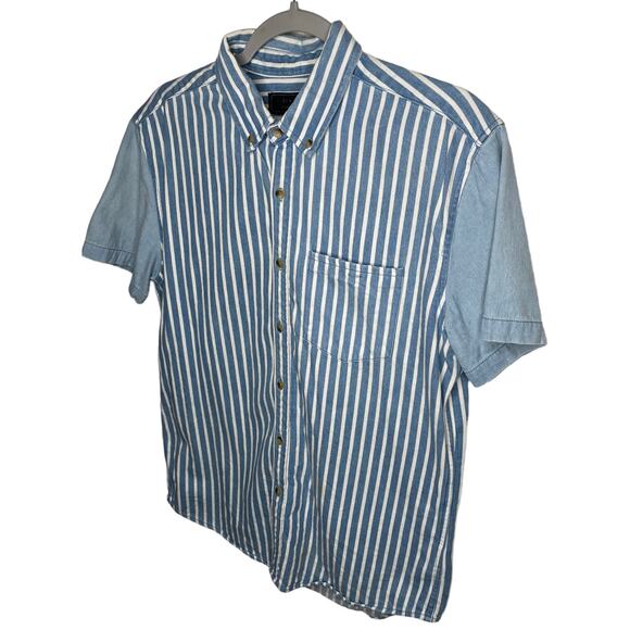 21 Men An American Brand Denim Striped Short Sleeve Button Down Men's Size Med. - Picture 8 of 8